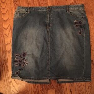 Westport 1962 Denim Embroidered Midi Skirt